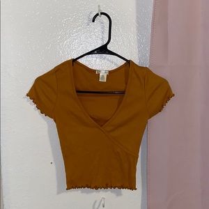 Mustard yellow top